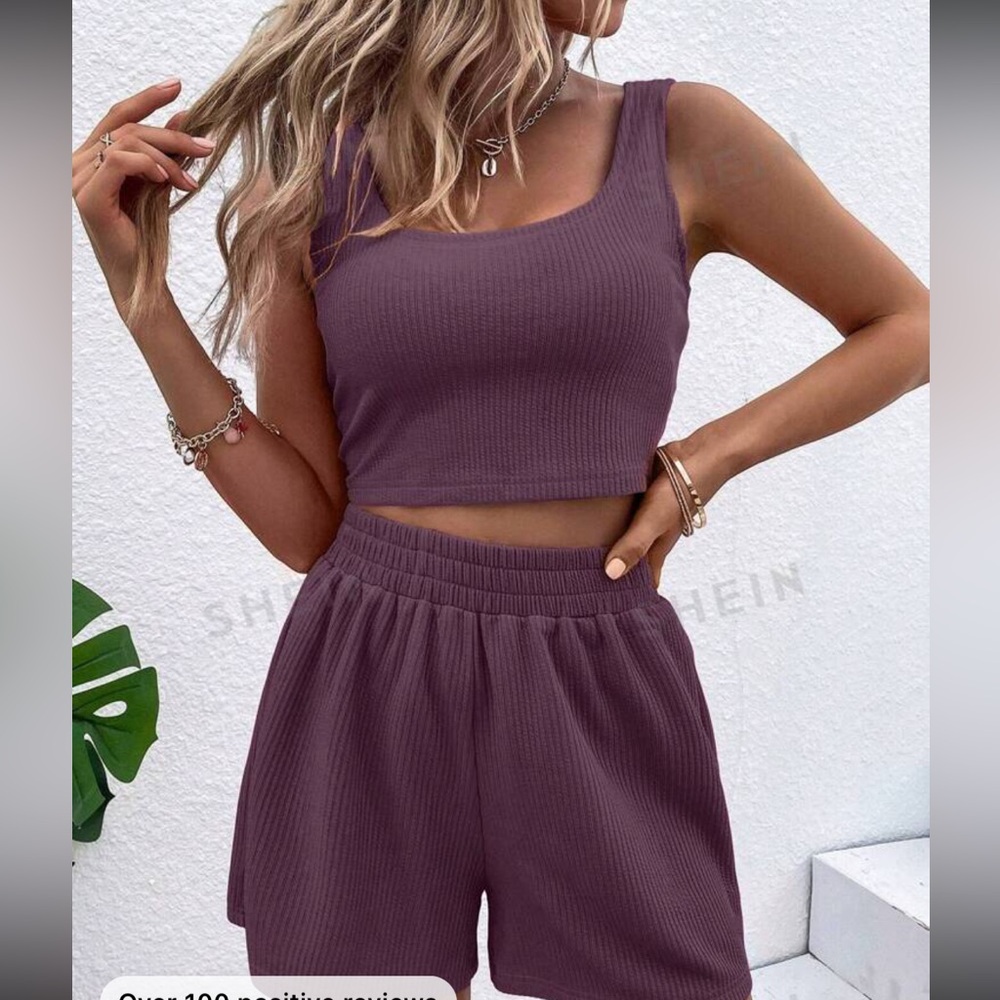 Solid ribbed shorts and tank top - Picture 1 of 3